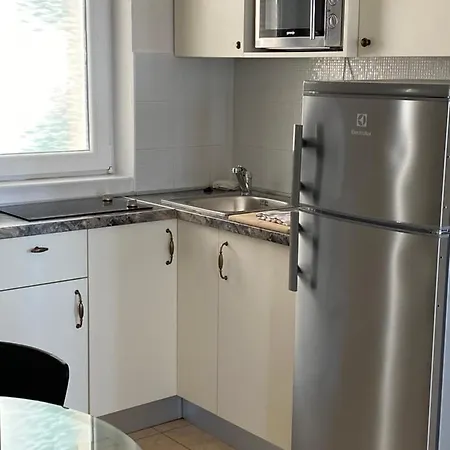 Leo Apartment